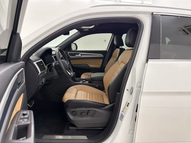 2021 Volkswagen Atlas Cross Sport 3.6L V6 SEL Premium R-Line photo 5