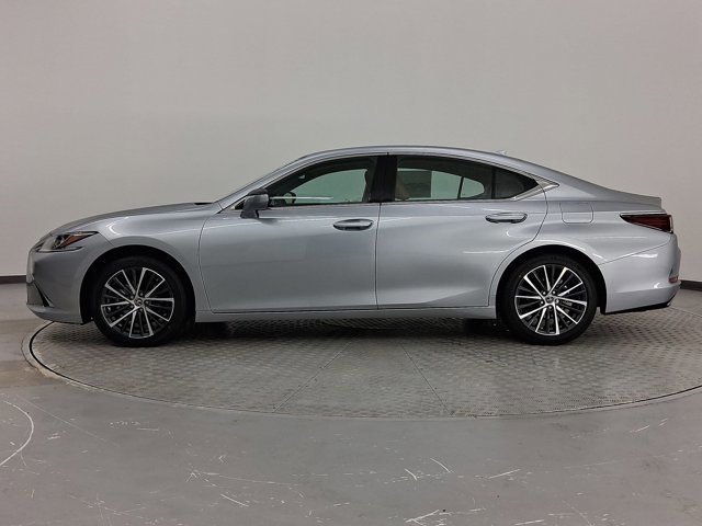 2025 Lexus ES 350 photo 2