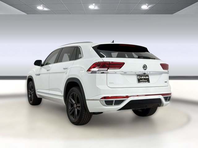 2022 Volkswagen Atlas Cross Sport 2.0T SEL R-Line photo 2