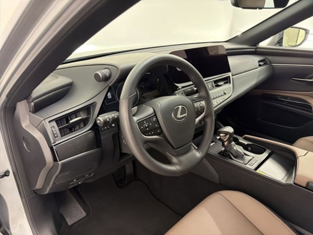 Certified 2025 Lexus ES 350 Sedan