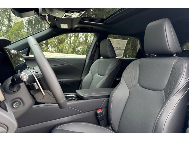 2026 Lexus RX 350 - Photo 22