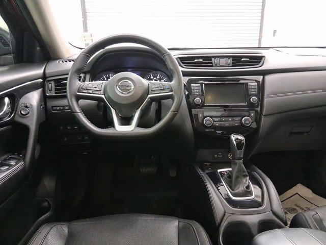 2020 Nissan Rogue SL photo 3