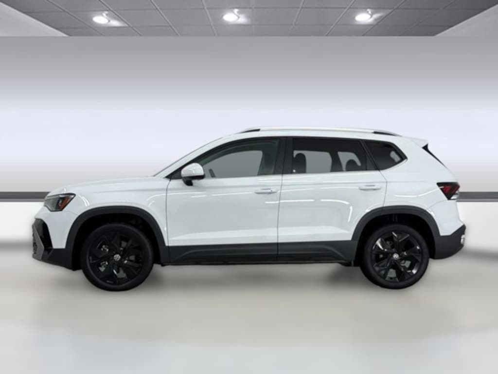 Used 2025 Volkswagen Taos SE SUV