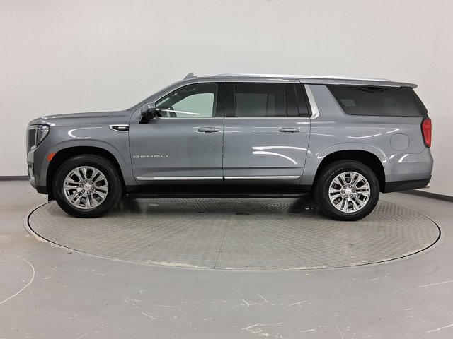 2021 Gmc Yukon XL Denali photo 2