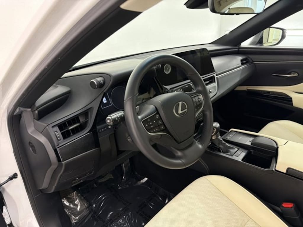 Certified 2022 Lexus ES 350 Sedan