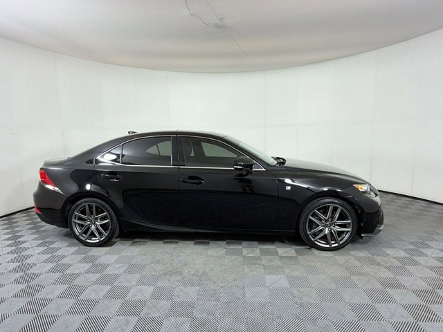 2016 LEXUS IS 350 4dr Sdn RWD photo 3