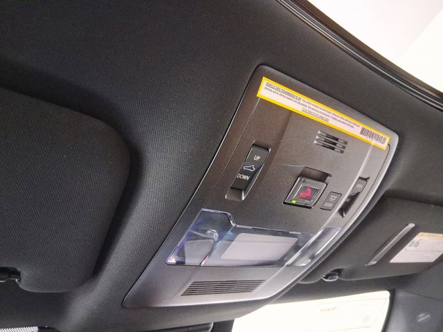 2024 Lexus UX 250h Premium - Photo 17