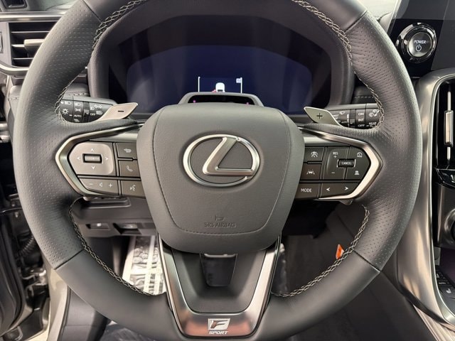 2026 Lexus LX 700h F-Sport - Photo 16