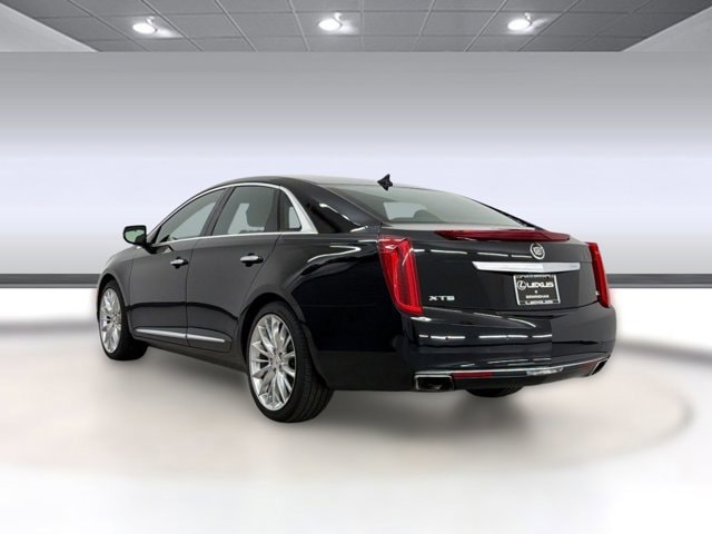 2014 CADILLAC XTS Platinum photo 2