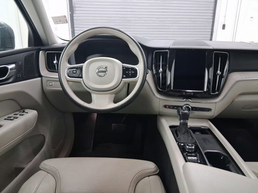 Used 2021 Volvo XC60 Inscription SUV