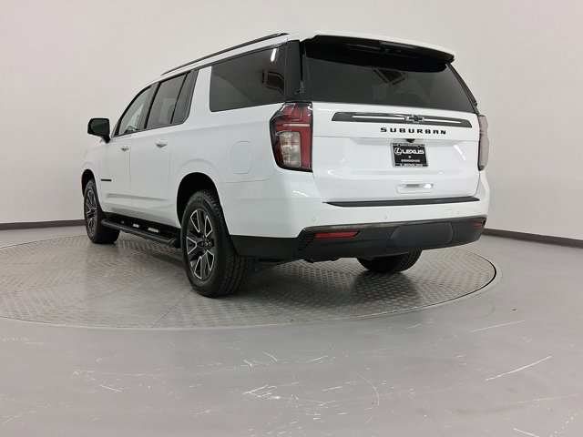2021 Chevrolet Suburban Z71 photo 3