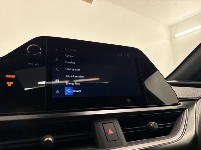 2026 Lexus UX Hybrid 300h Premium - Photo 22