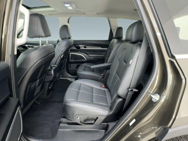 2024 Kia Telluride EX - Photo 12