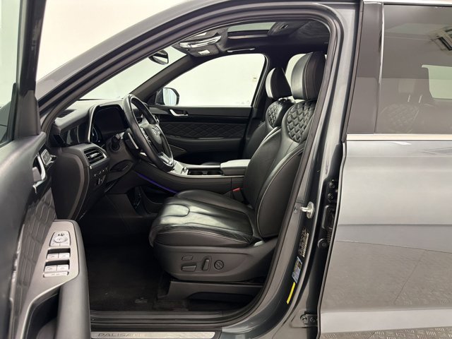 Palisade Calligraphy SUV