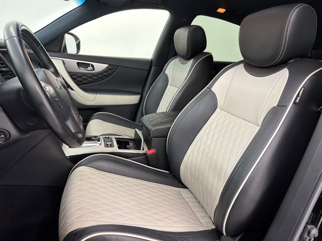 QX70 RWD SUV