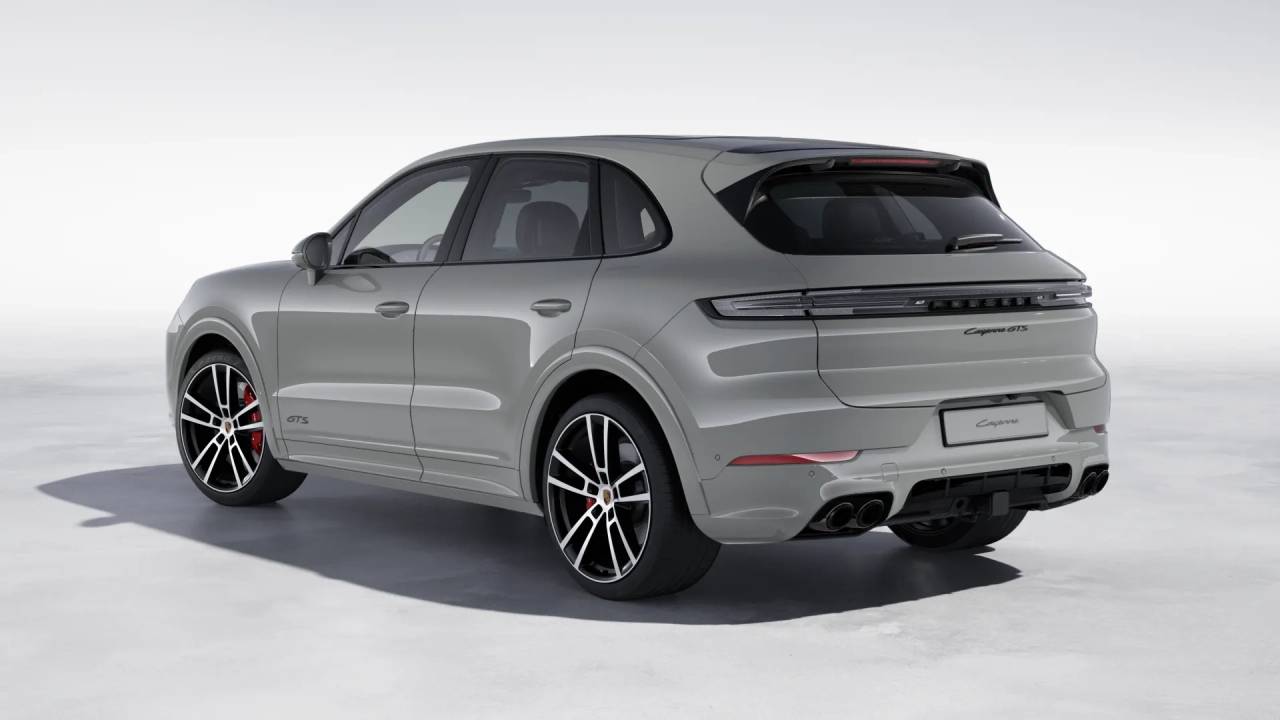 2026 Porsche Cayenne GTS photo 3