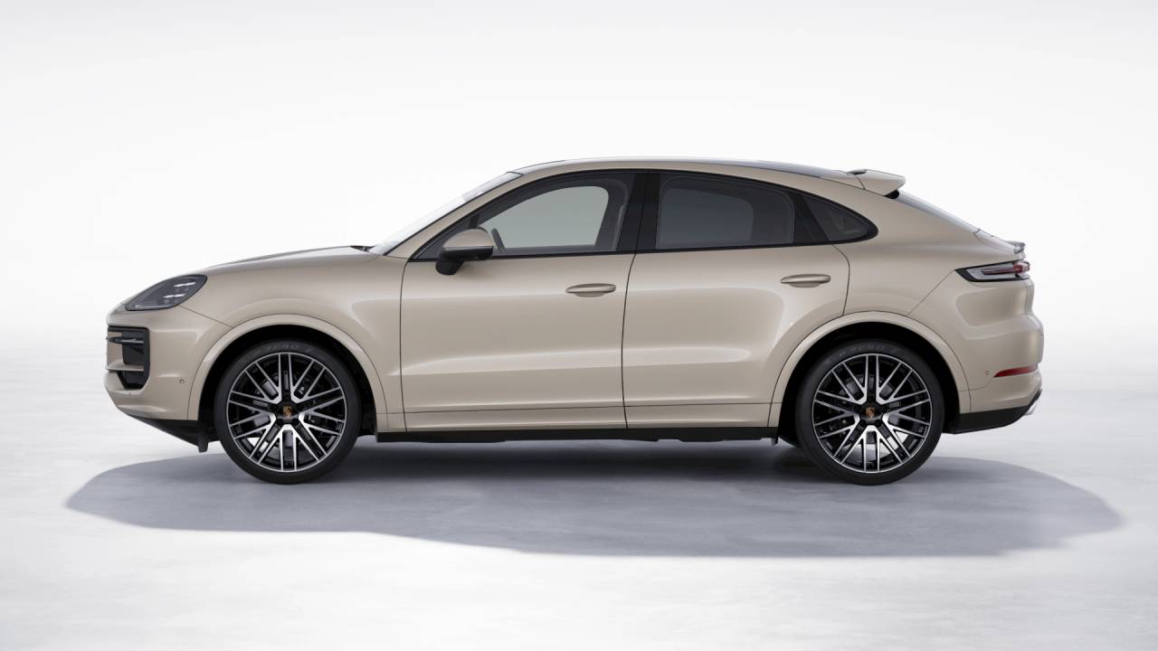 2026 Porsche Cayenne Coupe photo 2