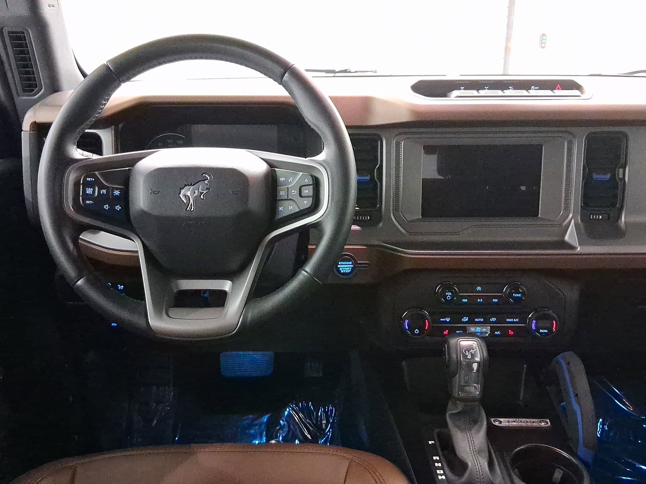 2023 Ford Bronco Outer Banks photo 4