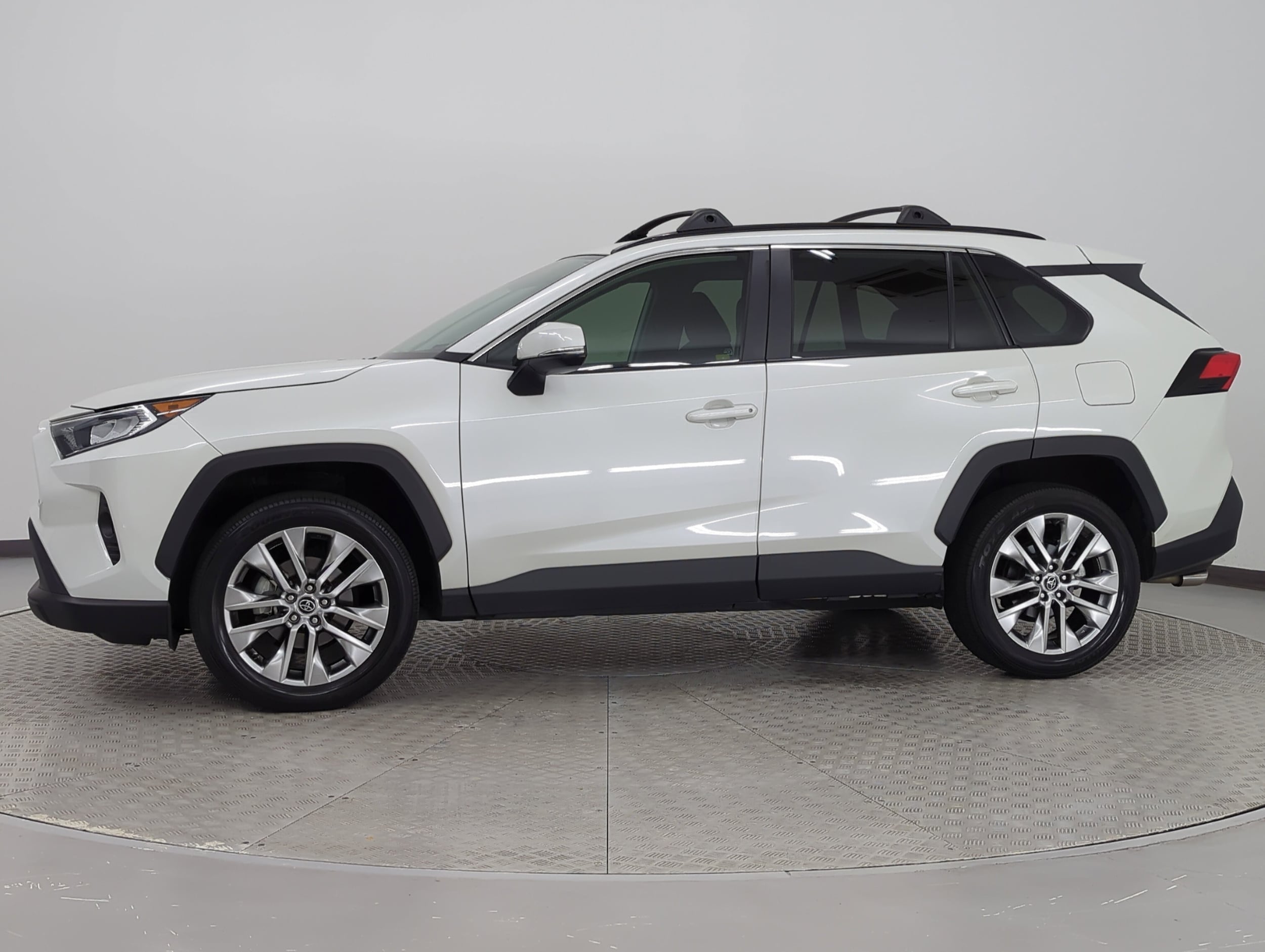 Used 2021 Toyota RAV4 XLE Premium with VIN 2T3C1RFV0MW122974 for sale in Irondale, AL