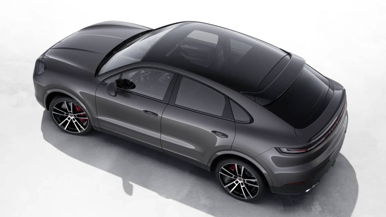 2026 Porsche Cayenne Coupe S photo 4