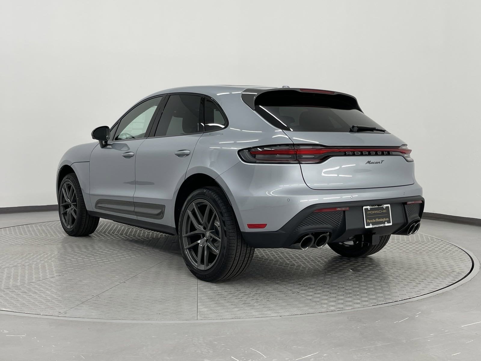 Used 2024 Porsche Macan T with VIN WP1AA2A56RLB08205 for sale in Irondale, AL