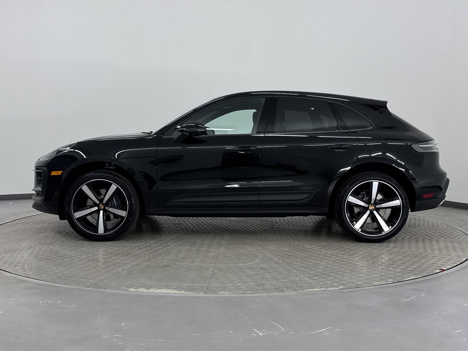 Used 2025 Porsche Macan T with VIN WP1AA2A58SLB06347 for sale in Irondale, AL