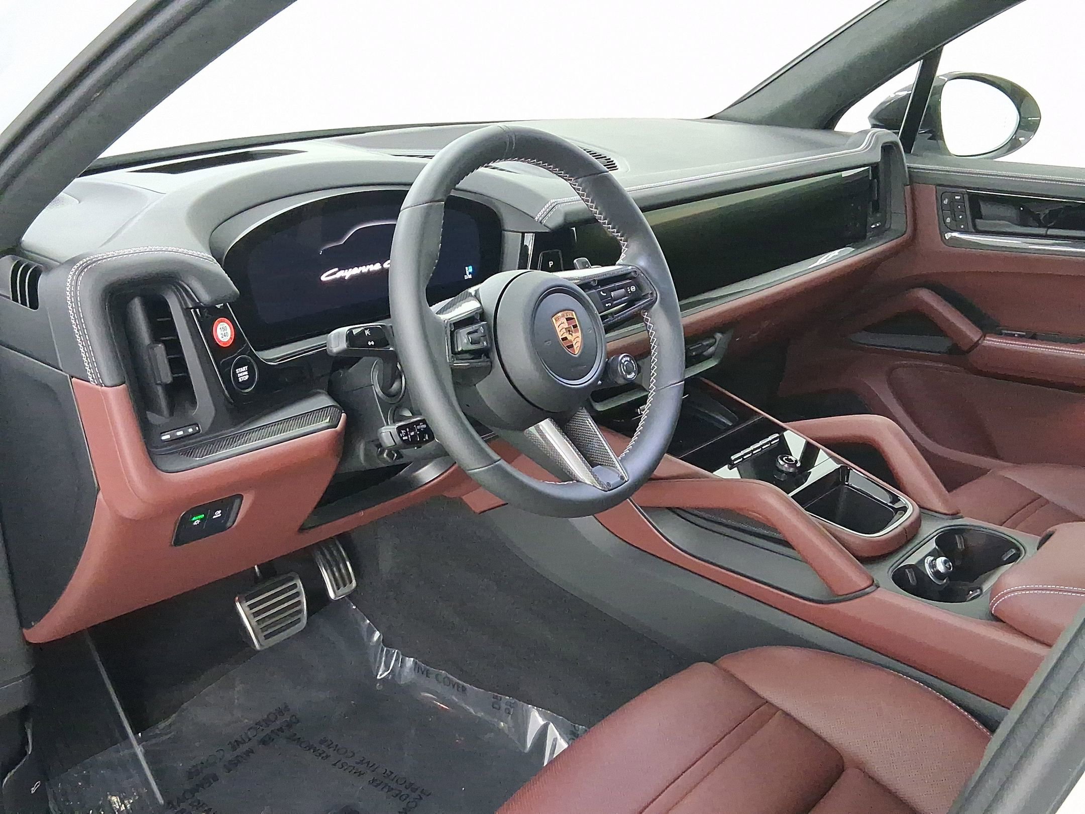 2025 Porsche Cayenne GTS photo 4