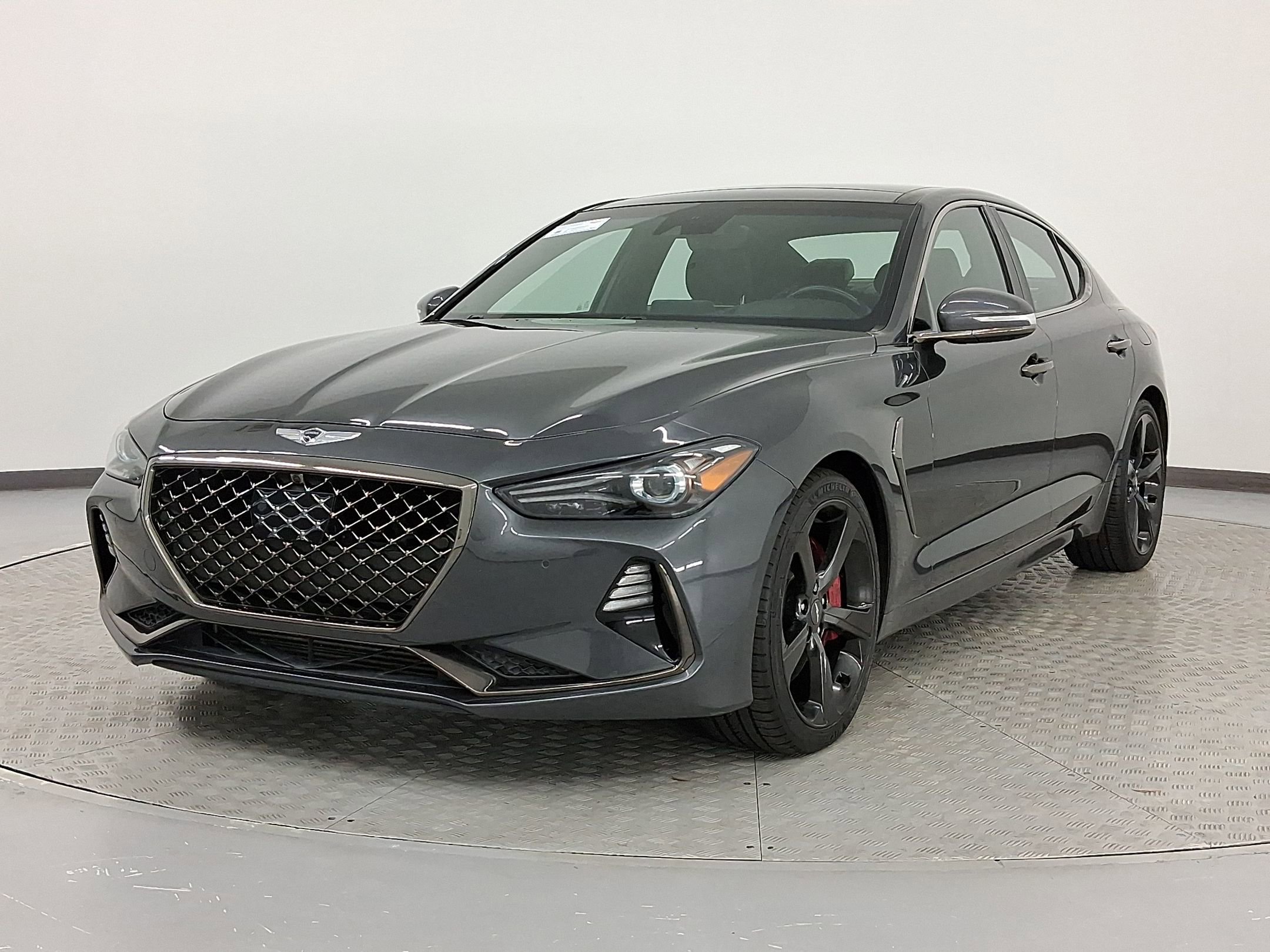 2021 GENESIS G70 Standard's photo