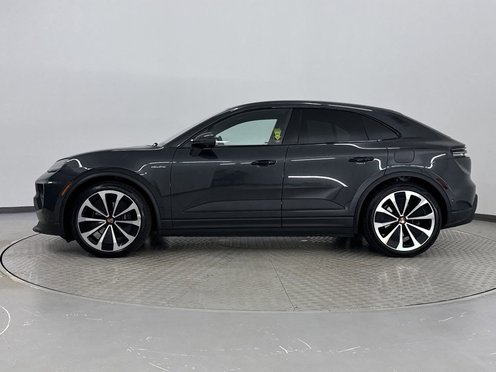 Used 2024 Porsche Macan Base with VIN WP1AA2XA7RL003187 for sale in Irondale, AL