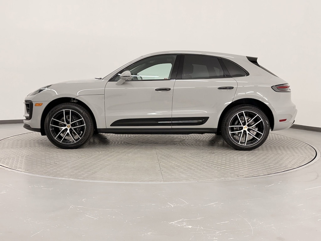 Used 2025 Porsche Macan  SUV