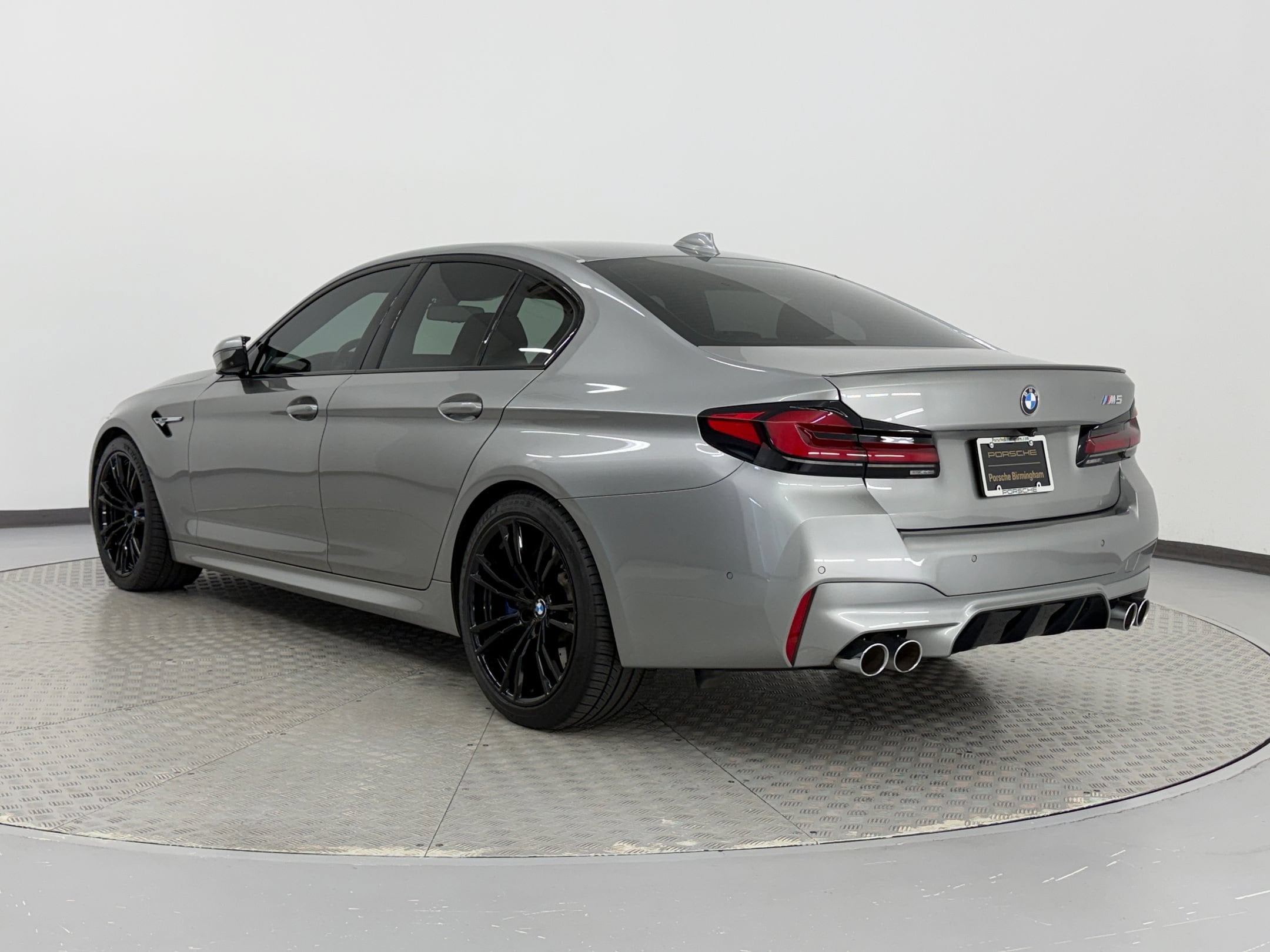 M5 Sedan