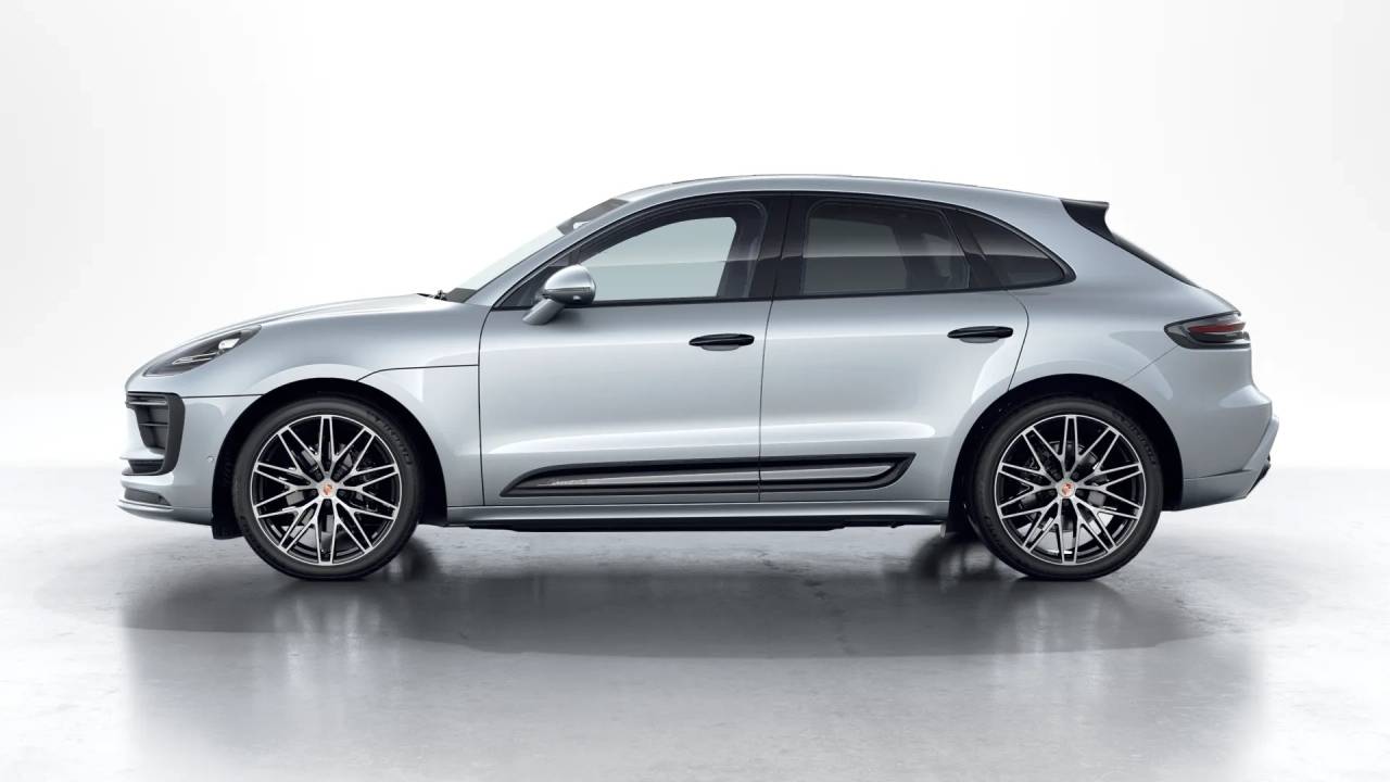 2026 Porsche Macan T photo 2
