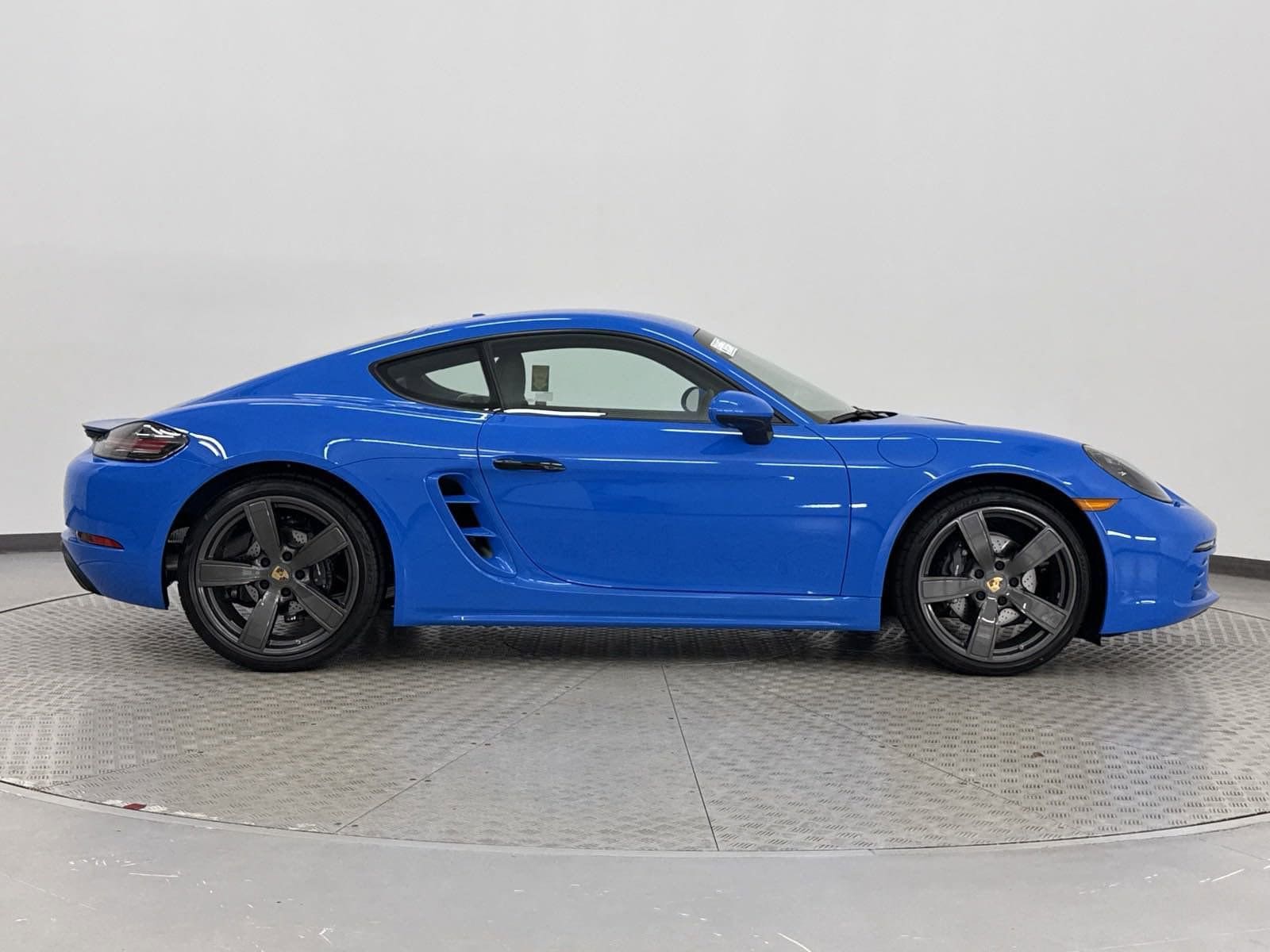 718 Cayman Coupe