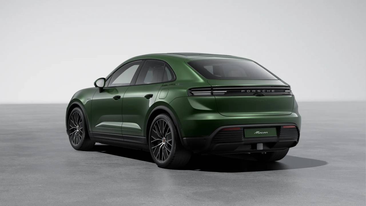 2025 Porsche Macan Electric 4 photo 2