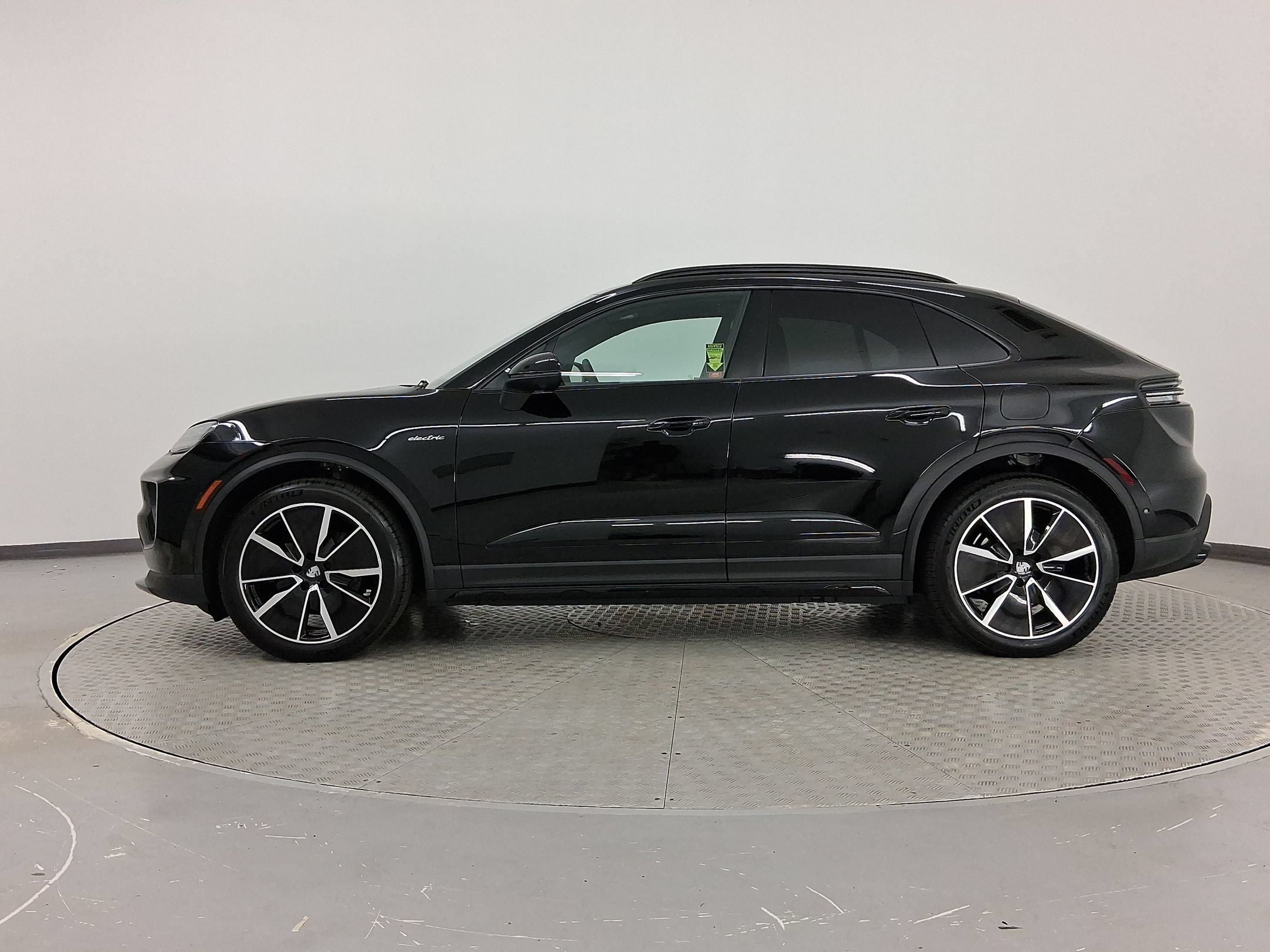 Macan SUV