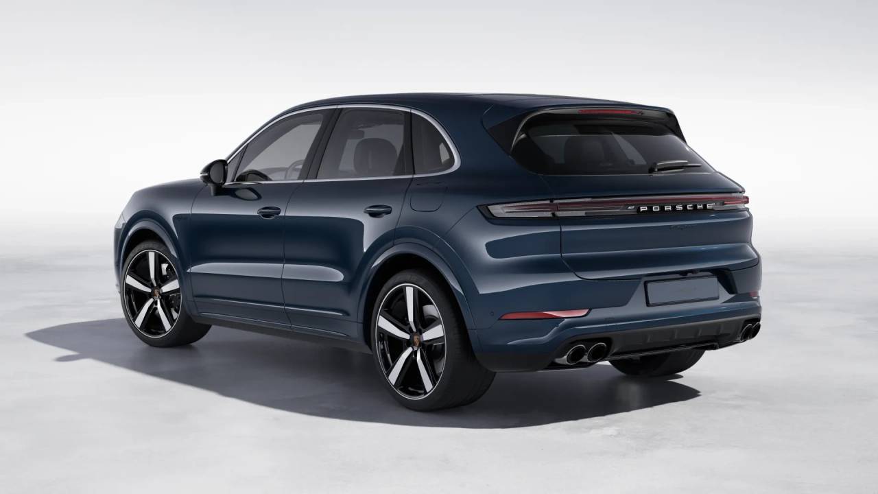 2026 Porsche Cayenne E-Hybrid photo 2