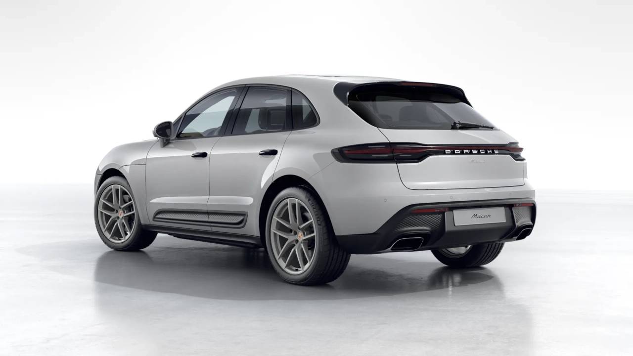 2026 Porsche Macan T photo 3
