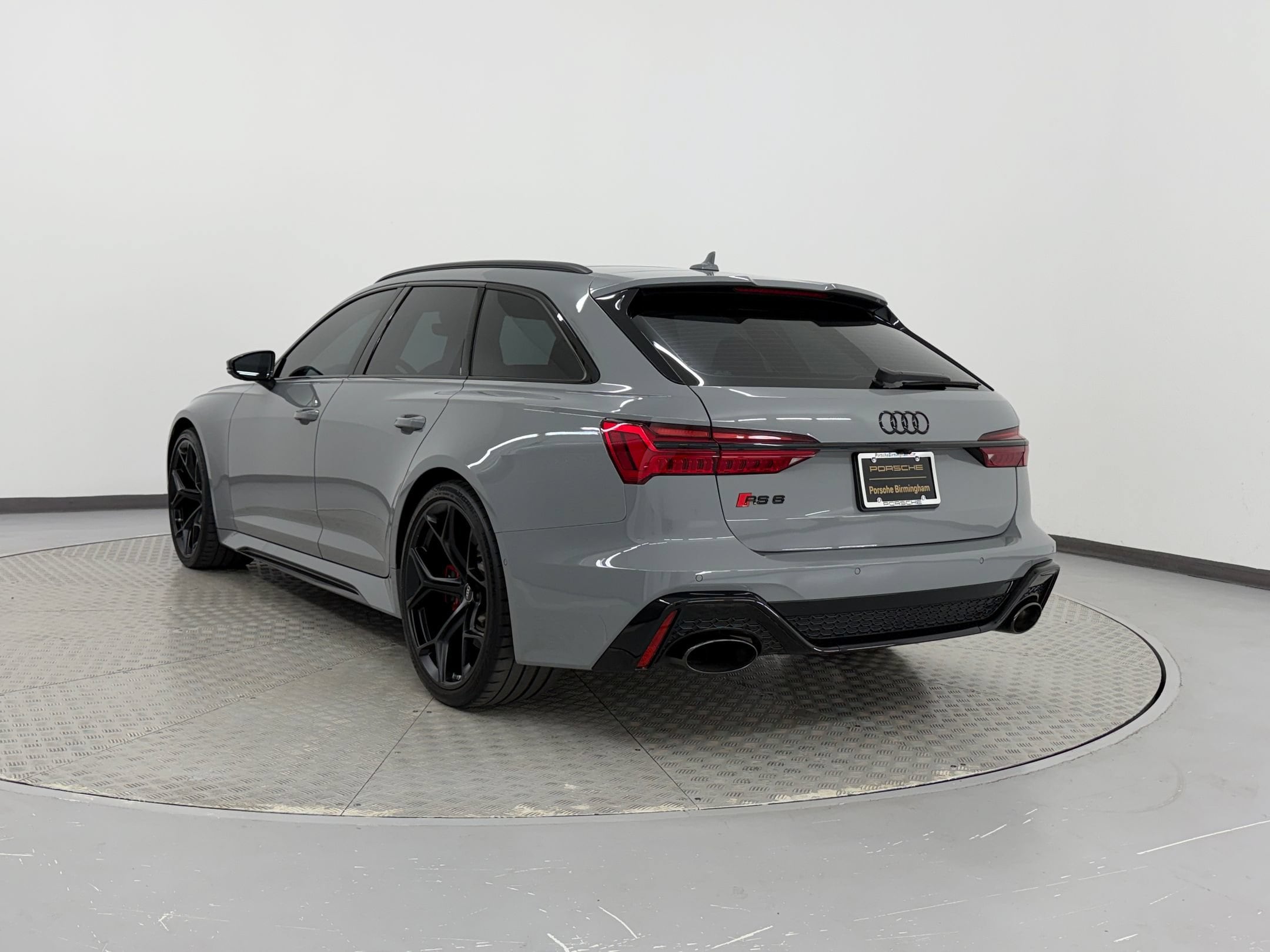 RS 6 Avant 4.0T Performance Wagon