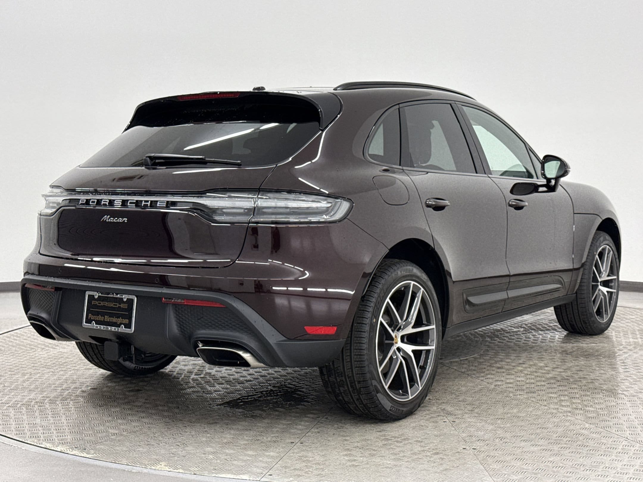 Macan T SUV