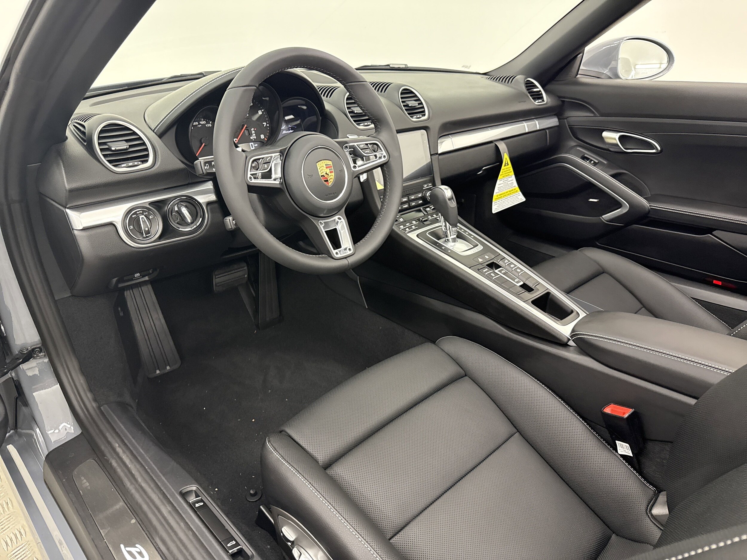 2025 Porsche Boxster Base photo 4