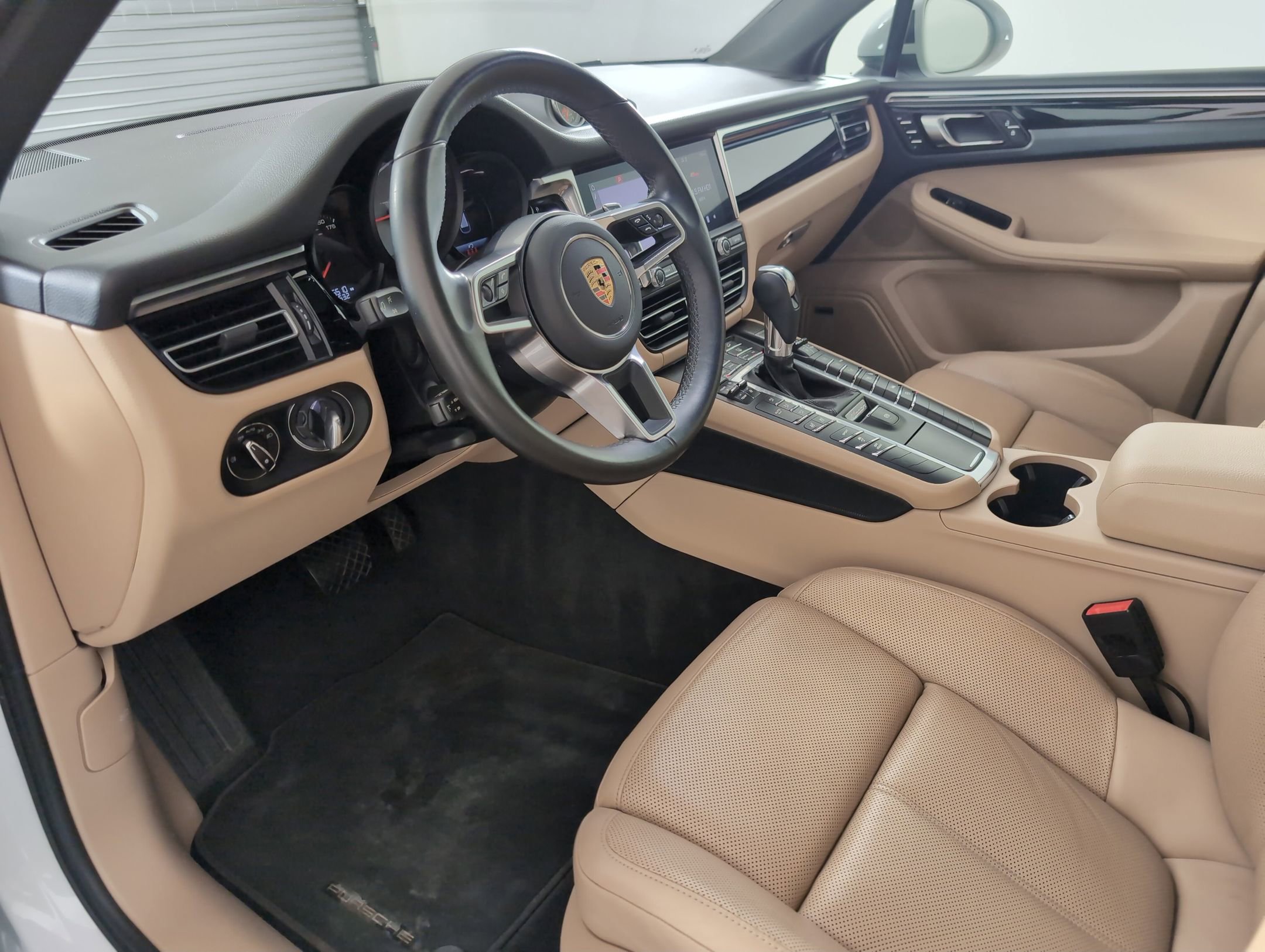 2021 Porsche Macan S photo 4