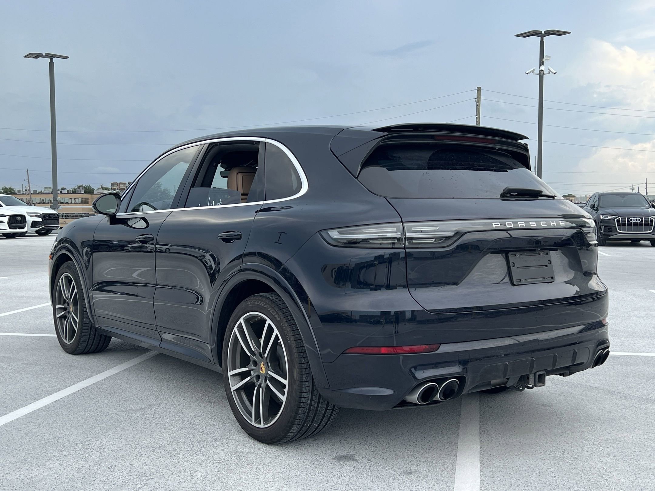 2020 Porsche Cayenne Turbo photo 3
