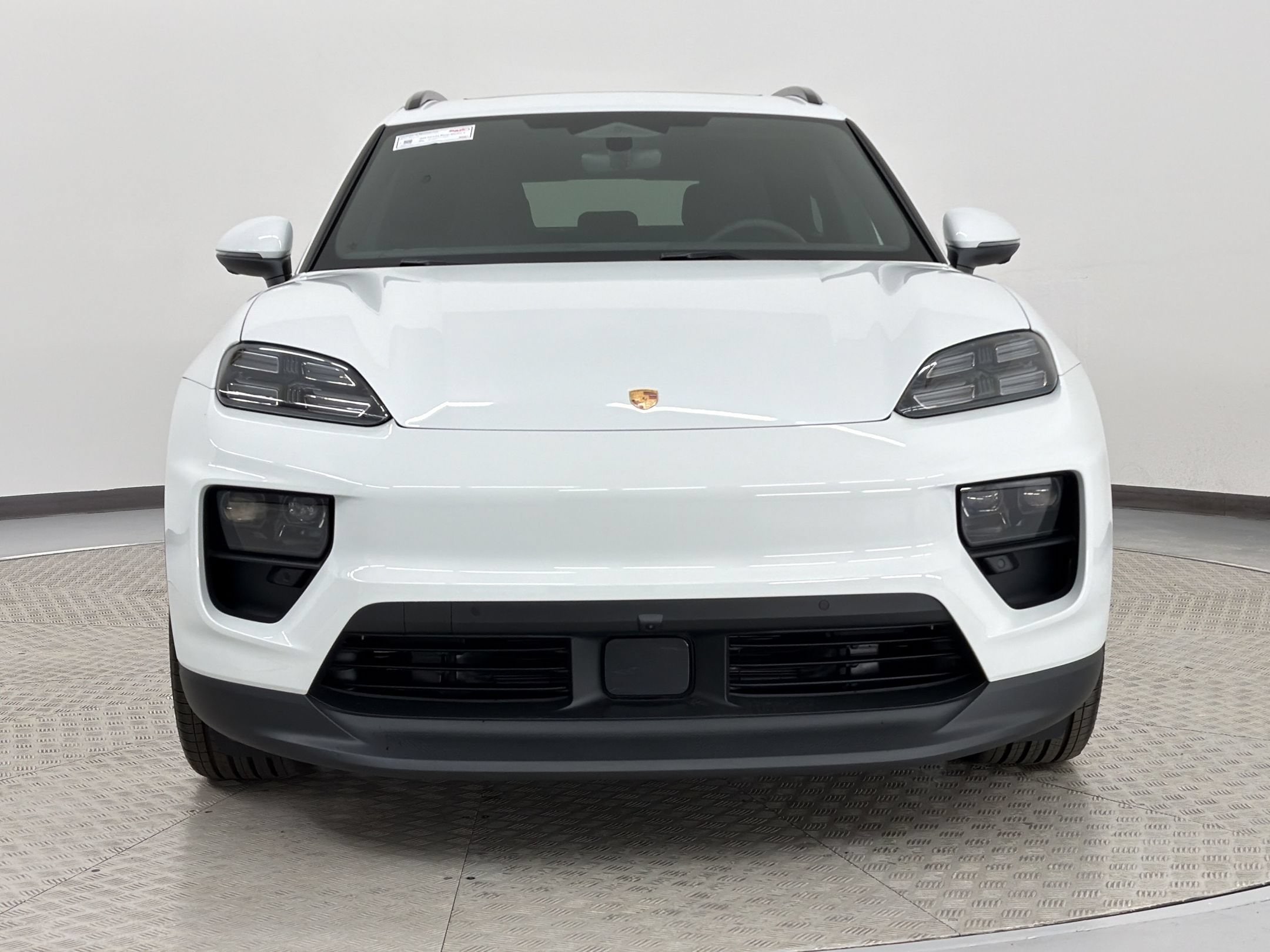 Macan 4 SUV