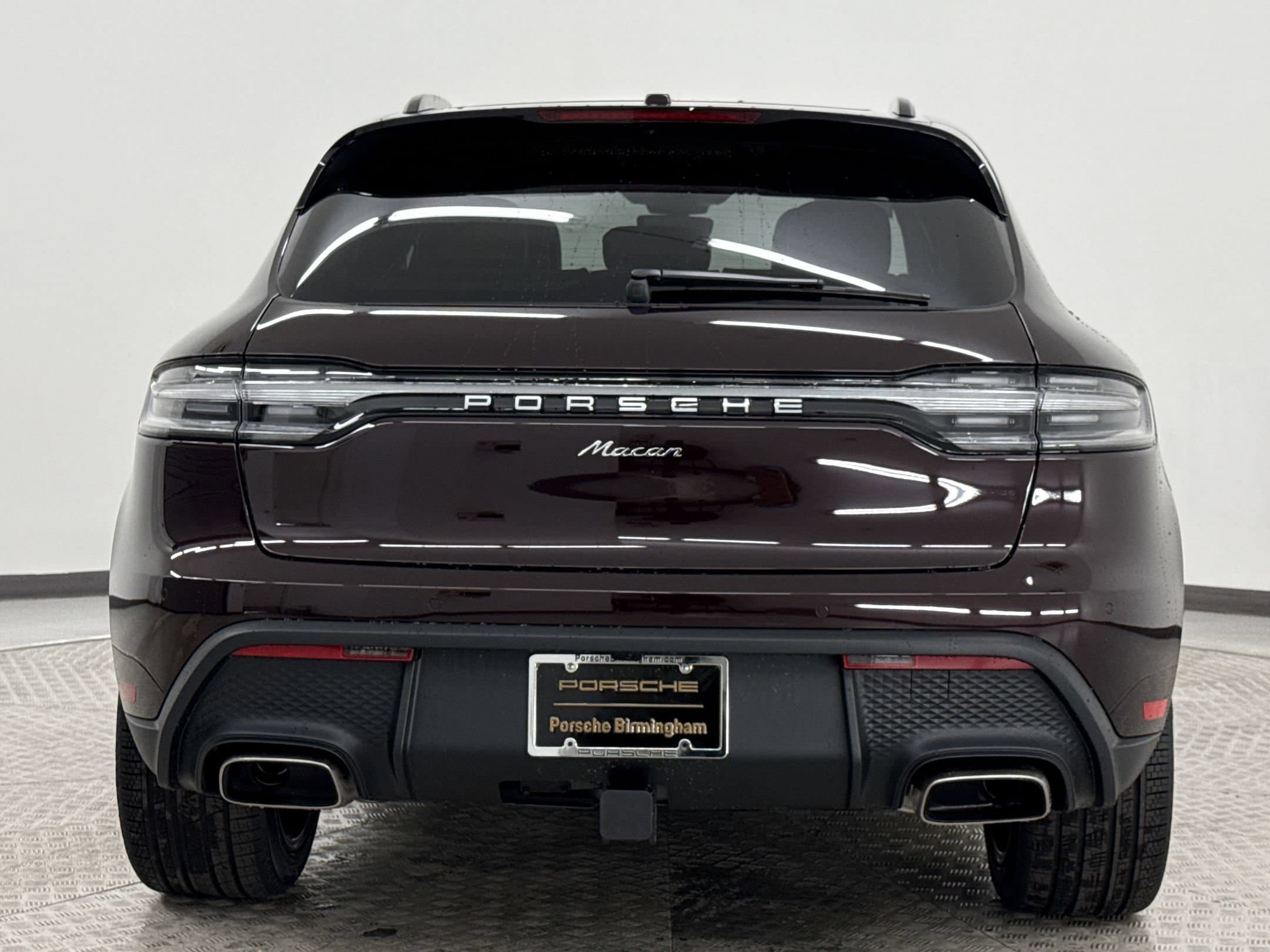 Macan T SUV