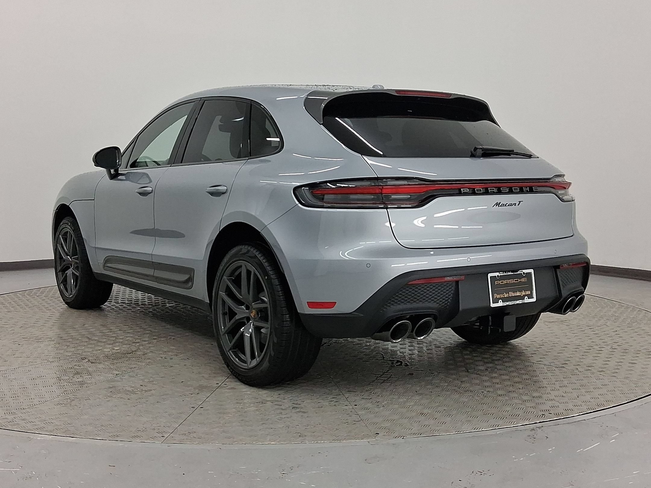Macan T SUV