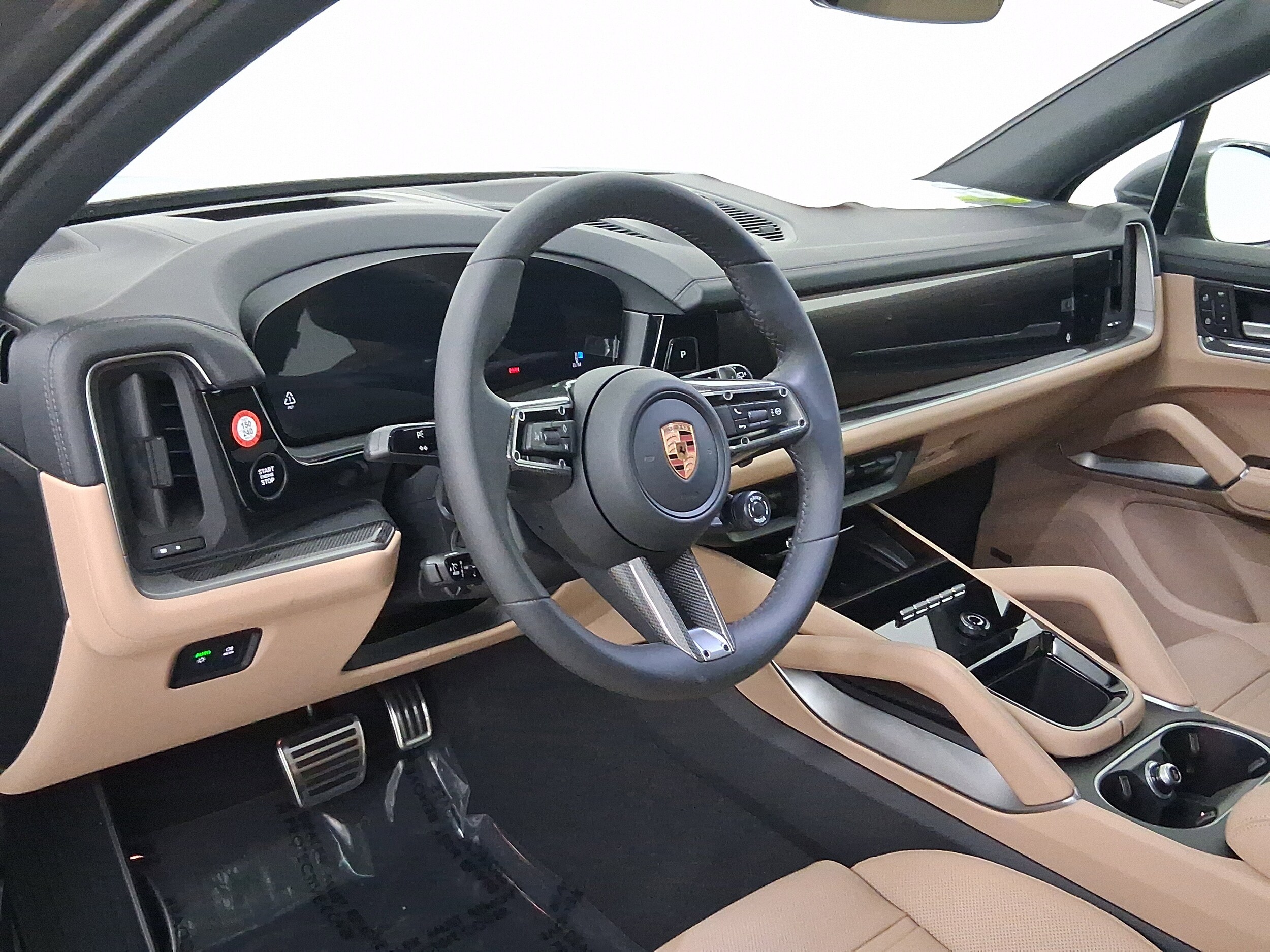 2025 Porsche Cayenne E-Hybrid S photo 4