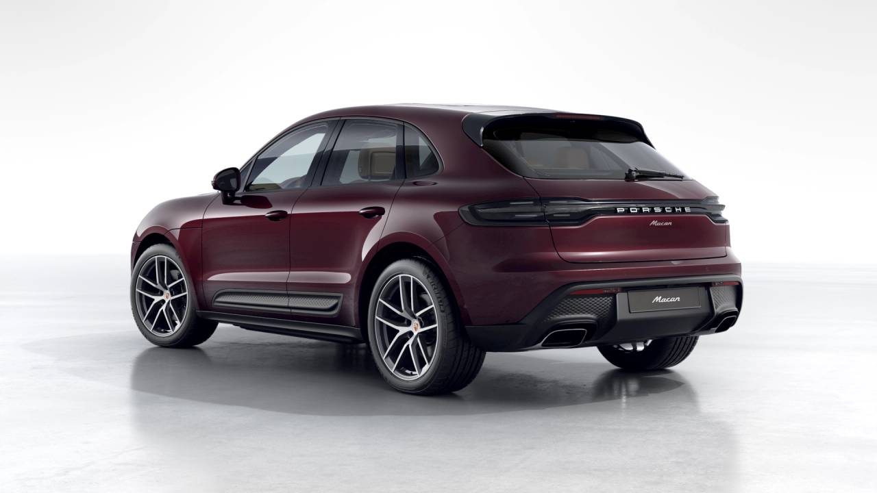 2026 Porsche Macan T photo 3