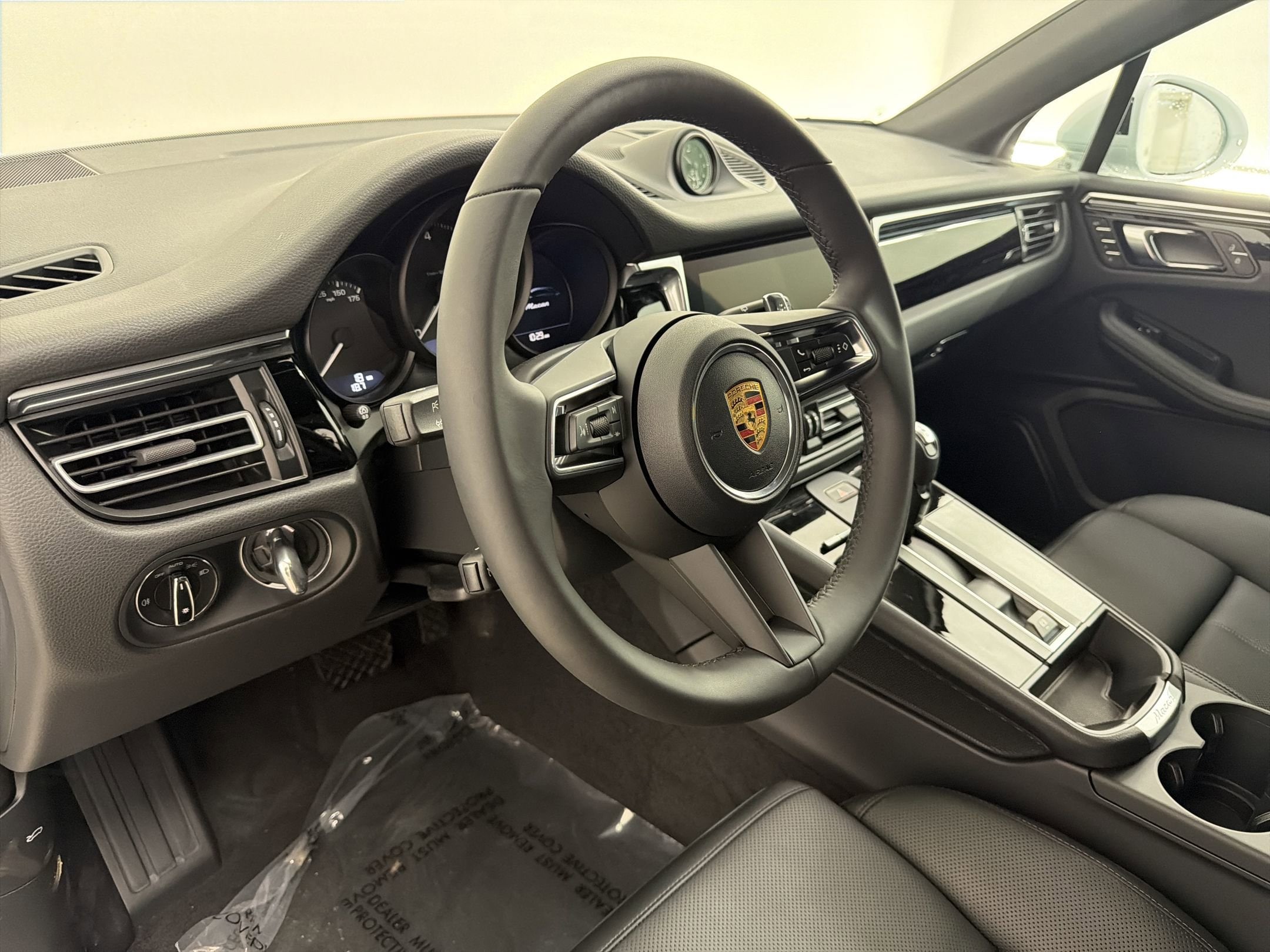 Macan SUV