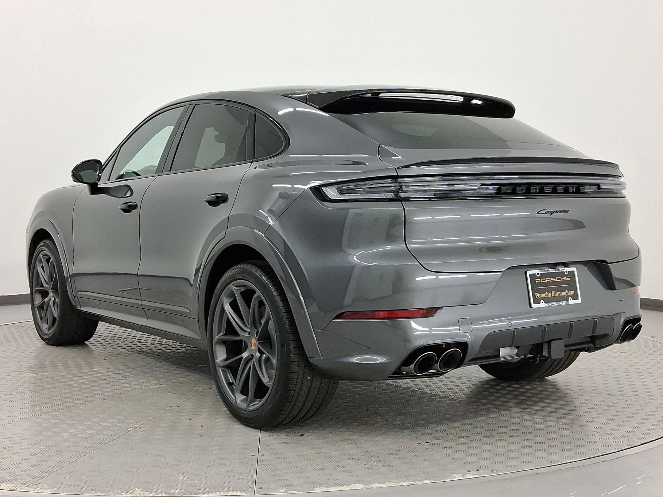 2026 Porsche Cayenne Coupe photo 3