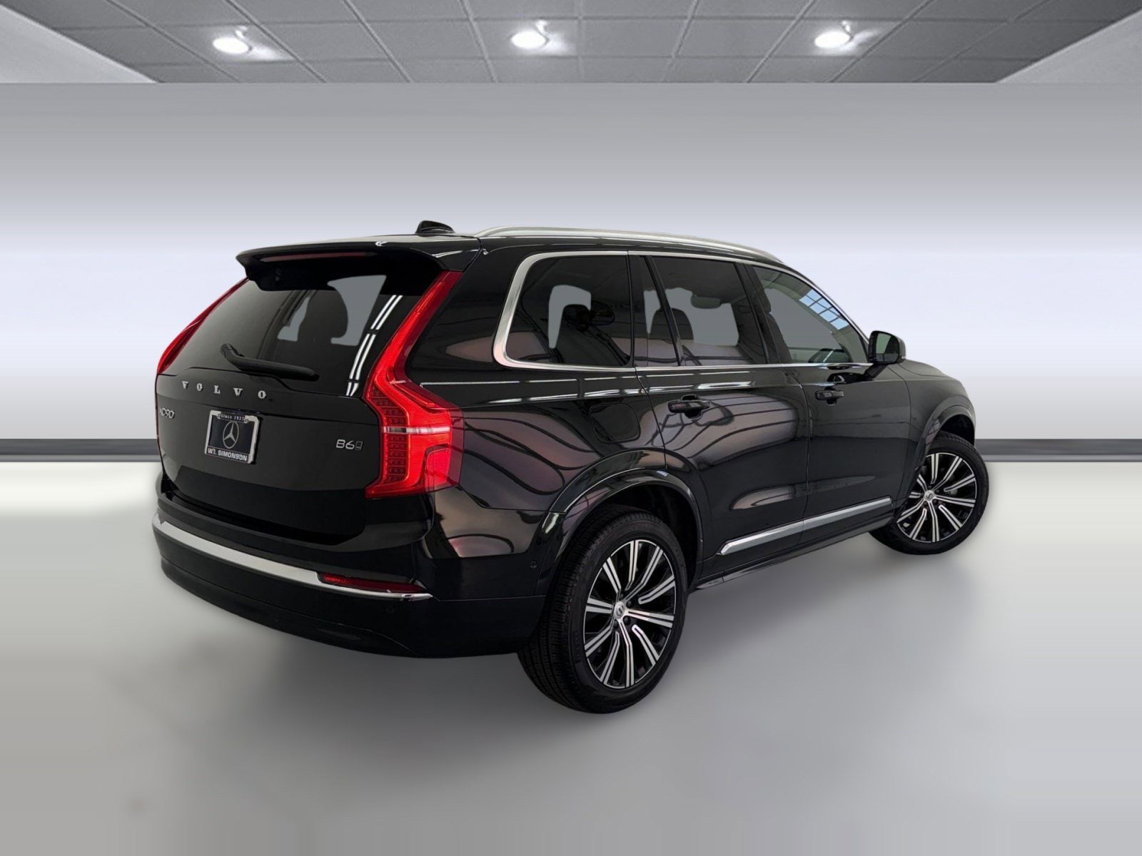 2025 Volvo XC90 Plus photo 3